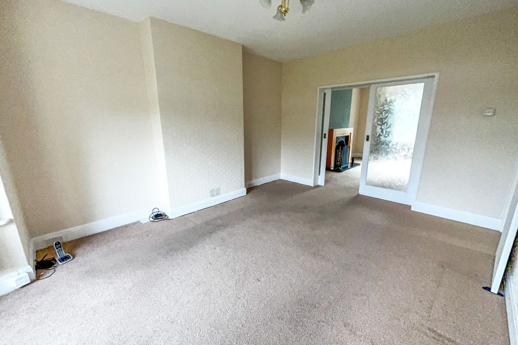 Property photo 3 of 14 18 Kingshurst Drive, Paignton, Devon Tq3 2Lt