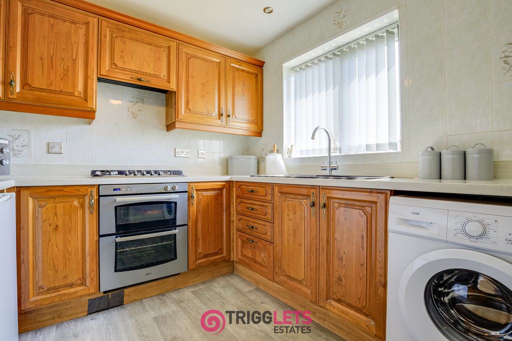 Property photo 3 of 22