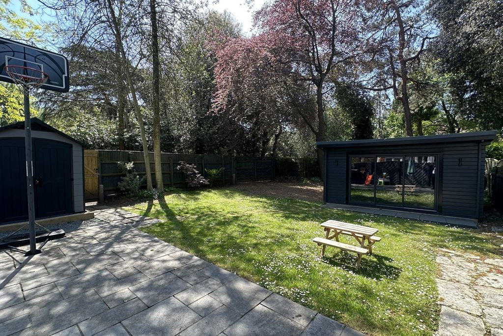 Property photo 3 of 19