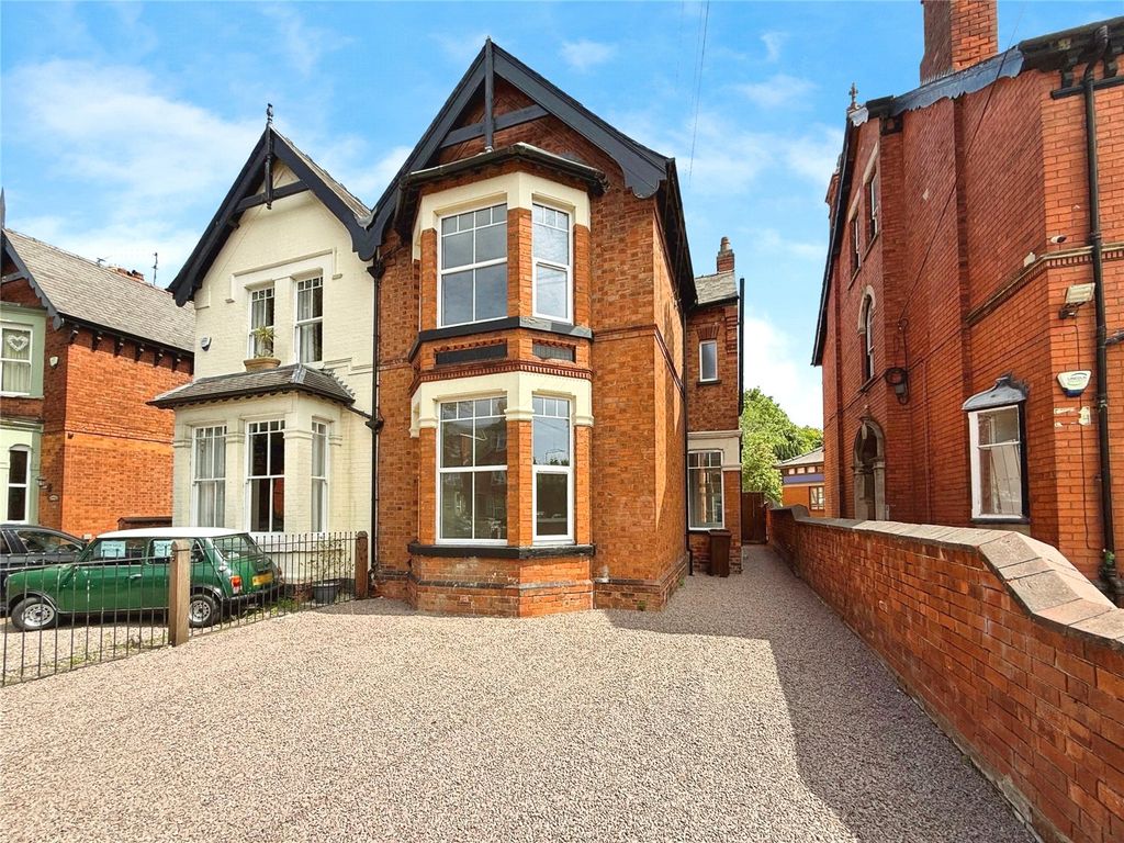 Property photo 1 of 26 Outside