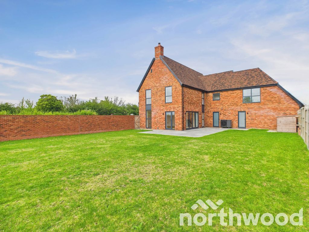 Property photo 1 of 31