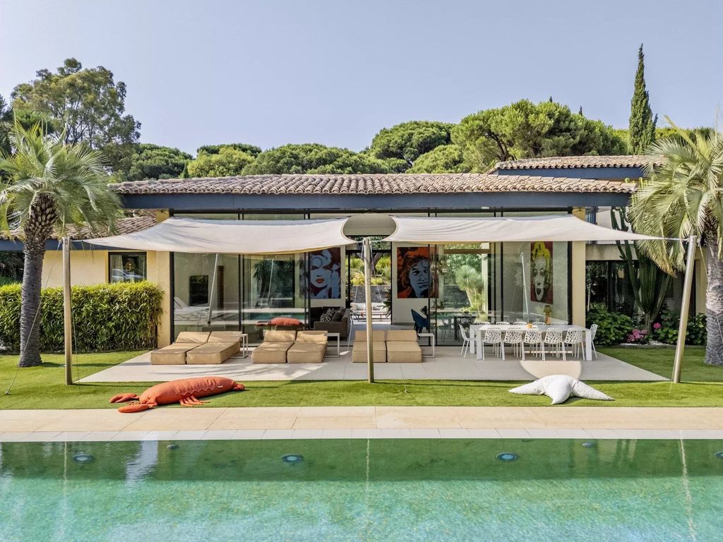 Property photo 1 of 20 A Few Steps From The Beaches Of Pampelonne: Contemporary Villa In The Heart Of Ramatuelle