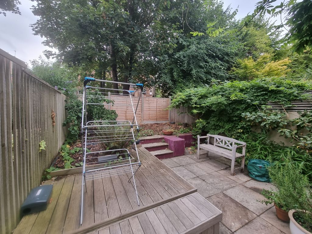 Property photo 3 of 6 Photo 2