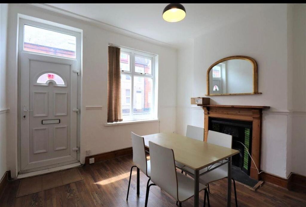 Property photo 3 of 6