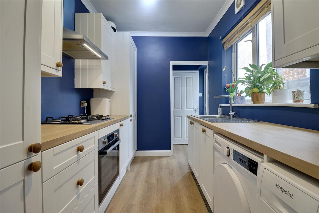 Property photo 2 of 13 88D35692-E268-4773-8Fe9-C1Fdbce1Da1E_1_201_A.Jpeg