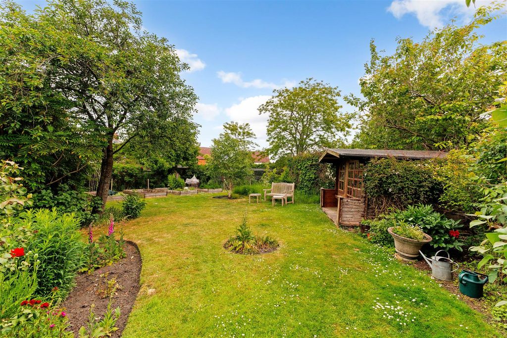 Property photo 3 of 20 Rear Garden