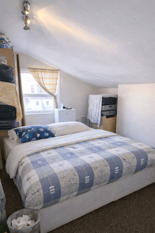 Property photo 3 of 6 Gallery