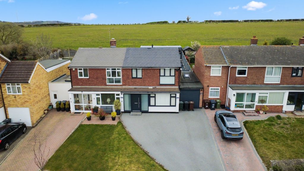 Property photo 1 of 30 5039300