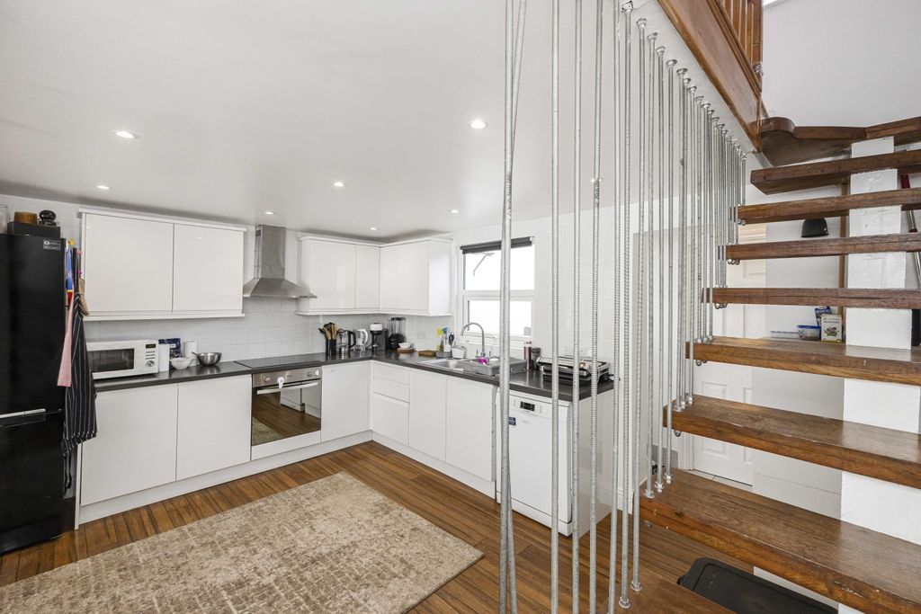 Property photo 3 of 15 117 Gurney Road (1)-0014
