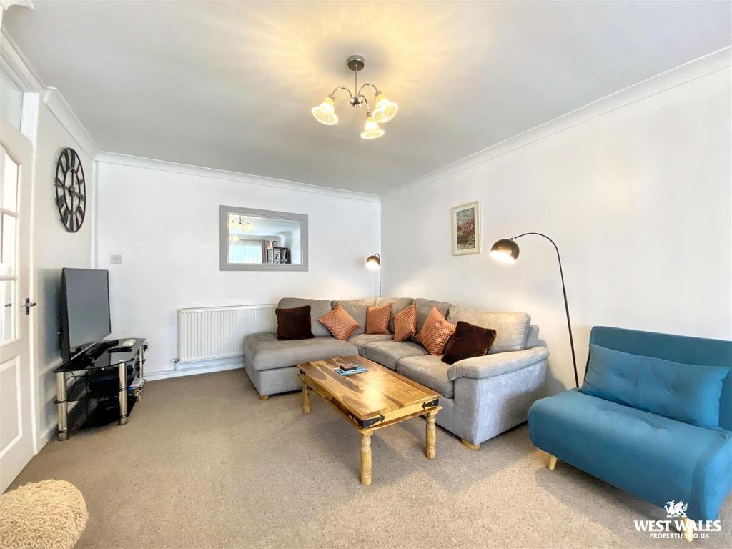 Property photo 2 of 21 Img_0324.Jpg