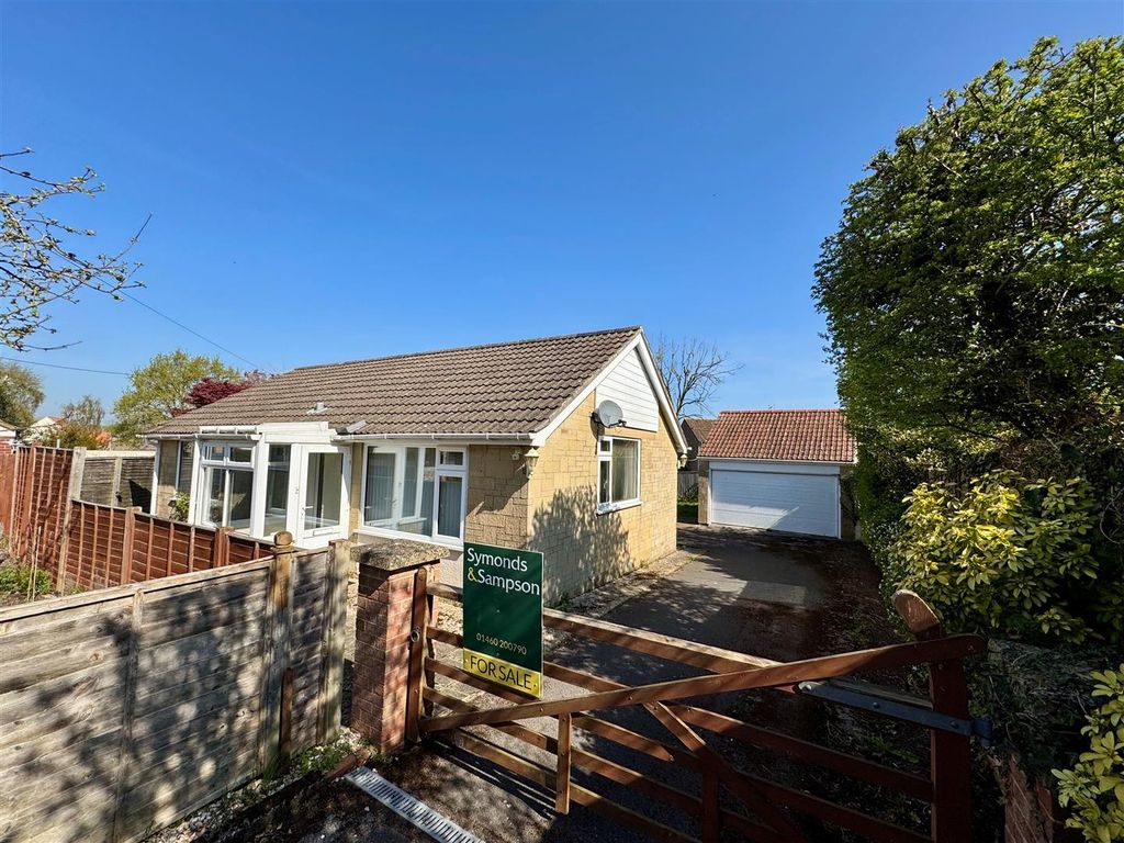Property photo 1 of 11
