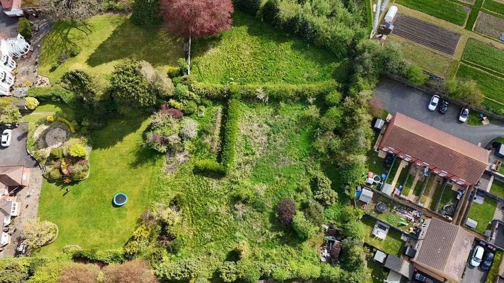 Property photo 1 of 16 4632610