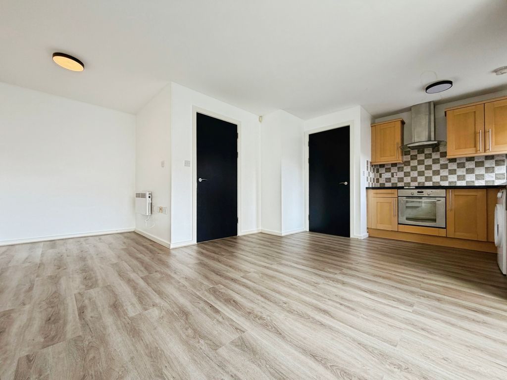 Property photo 2 of 8