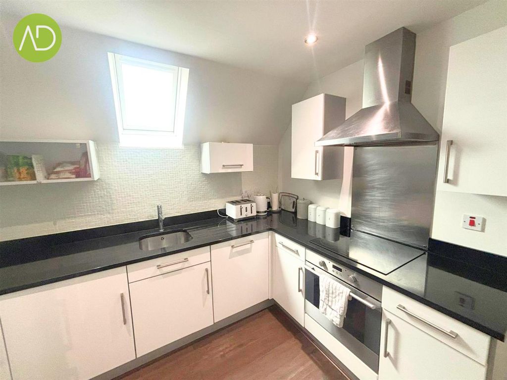 Property photo 3 of 12 8.Png