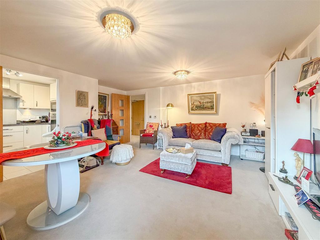 Property photo 2 of 23 Image00012.Jpg