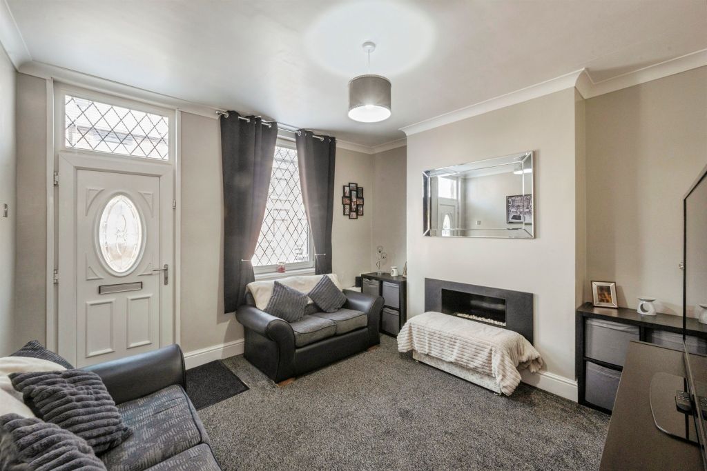 Property photo 2 of 16