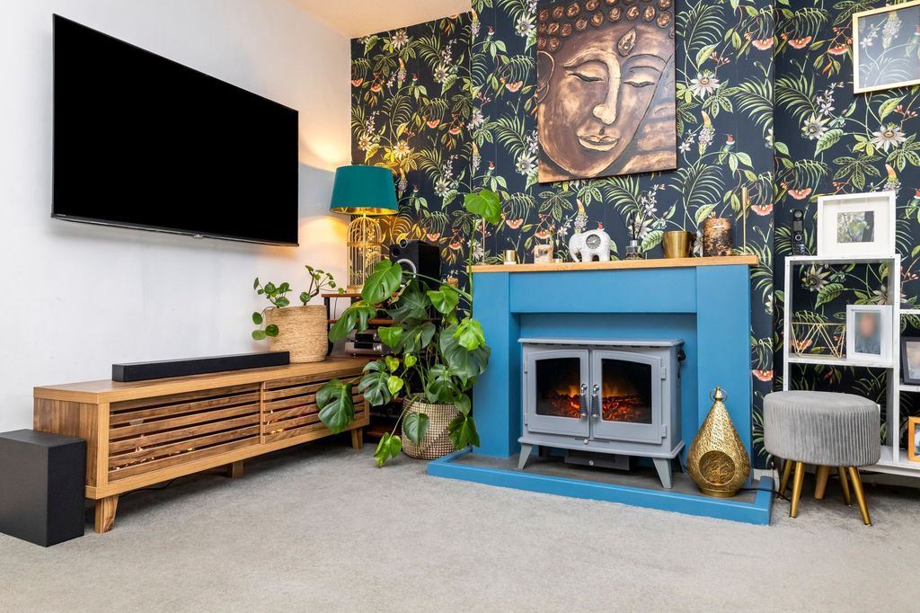 Property photo 3 of 20