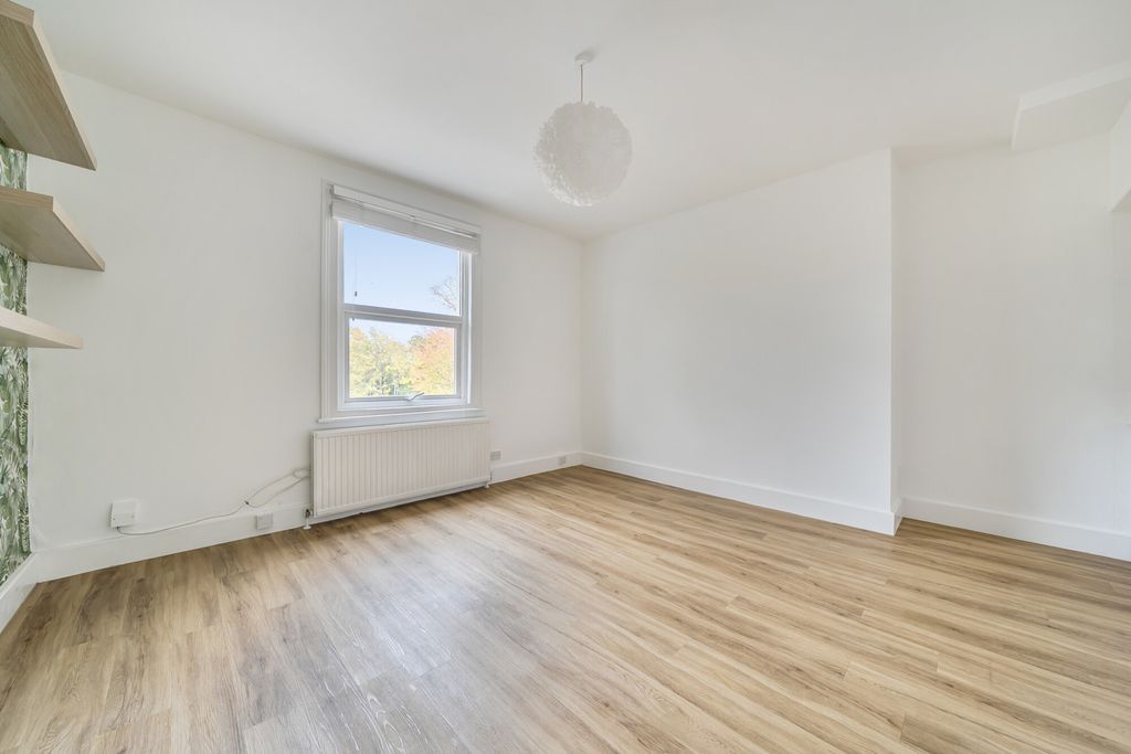 Property photo 2 of 15 Reception