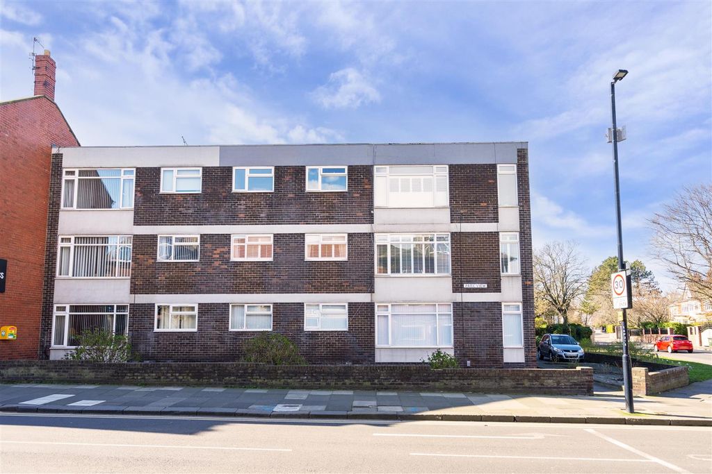 Property photo 1 of 7 External