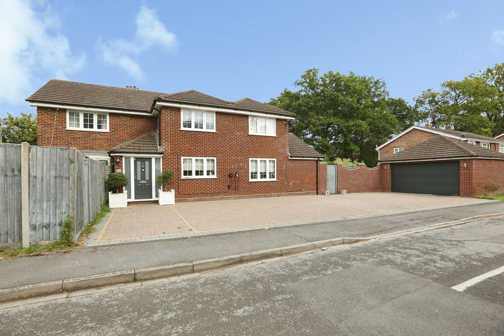 Property photo 1 of 18 Pbox-Img.Jpg