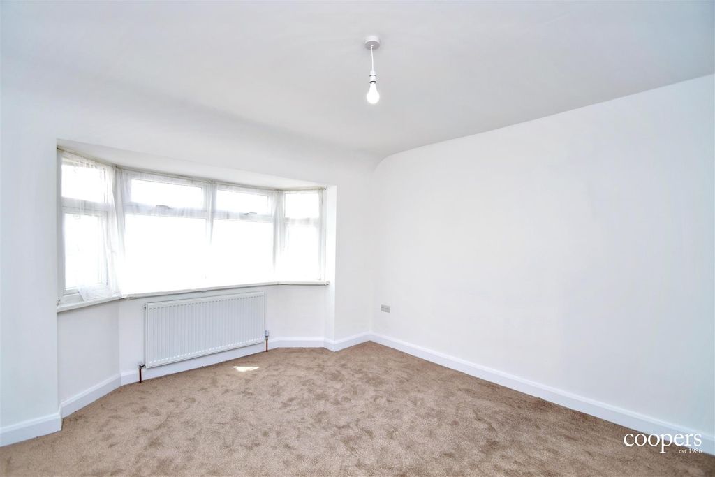 Property photo 3 of 8 Bedroom