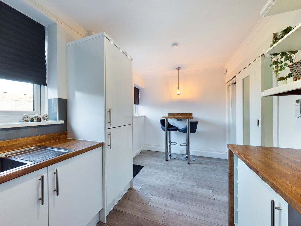 Property photo 3 of 10 1069116