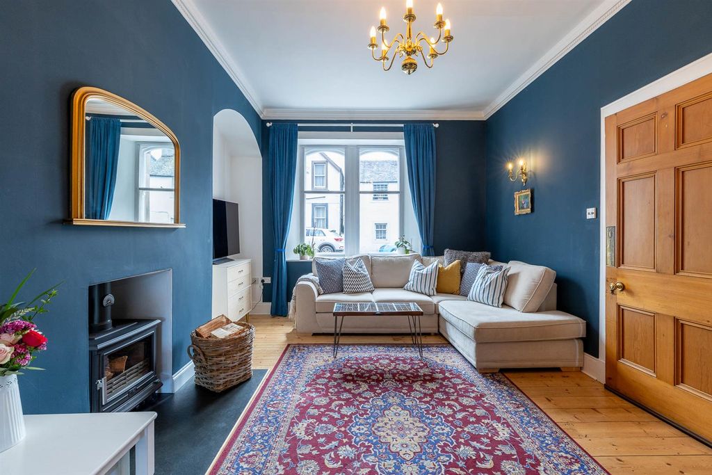 Property photo 2 of 28 Croft House, 37 Main Street, Abernethy - Lr-16.Jpg