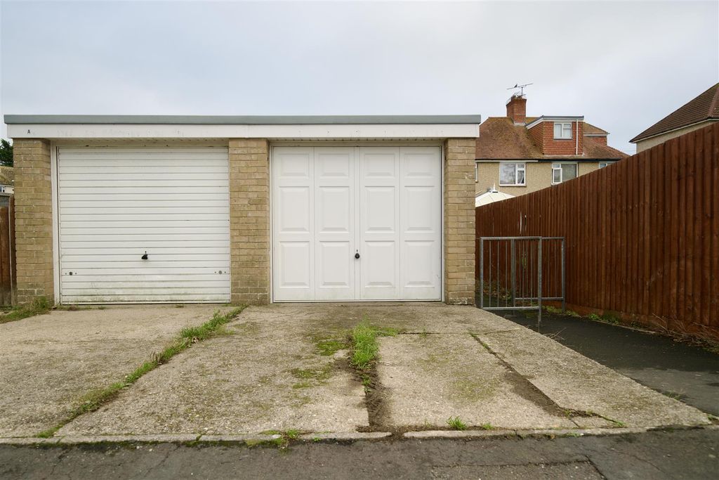 Property photo 3 of 12 Dsc07634.Jpg