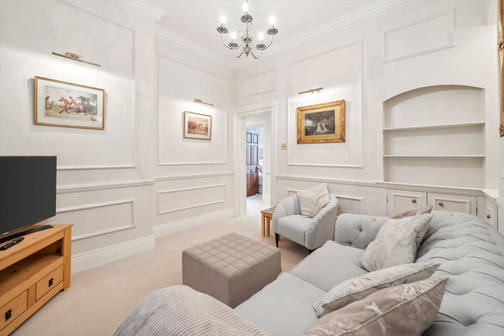 Property photo 1 of 13 Image