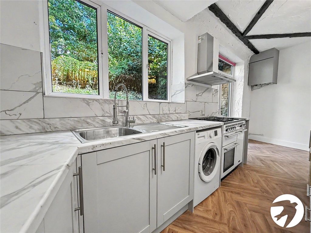 Property photo 3 of 21 Picture No. 22