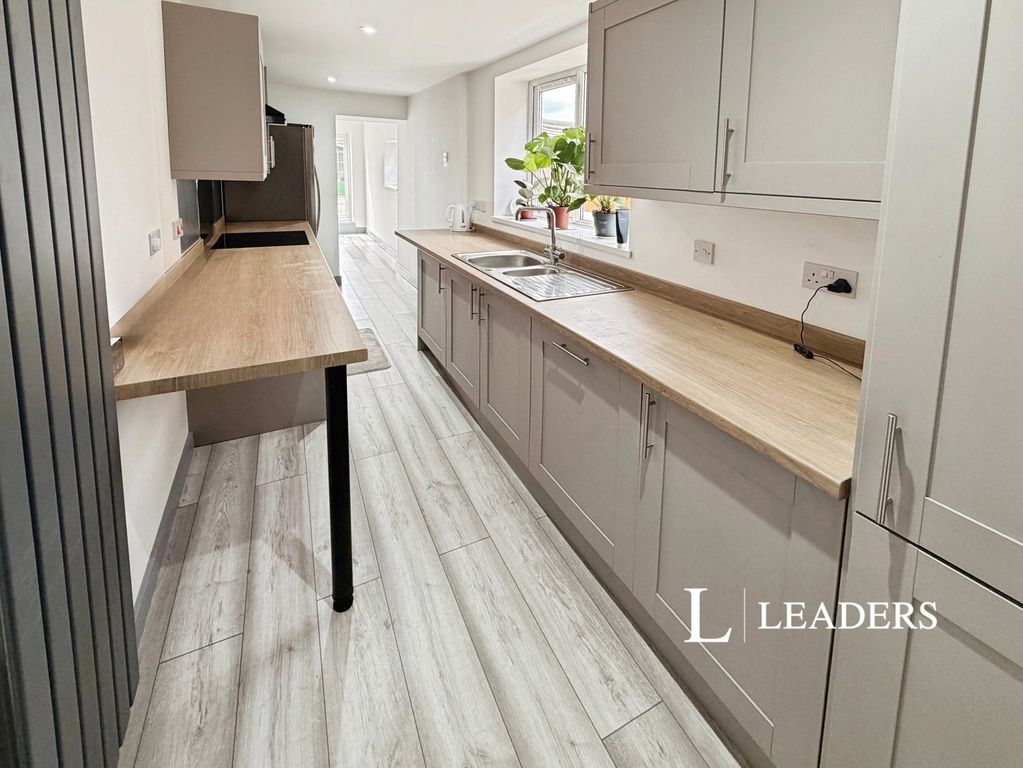 Property photo 2 of 16 Pbox-Img.Jpg