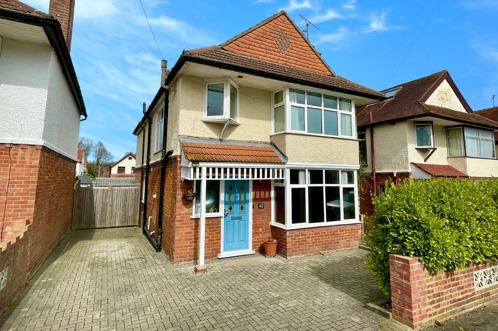 Property photo 1 of 23