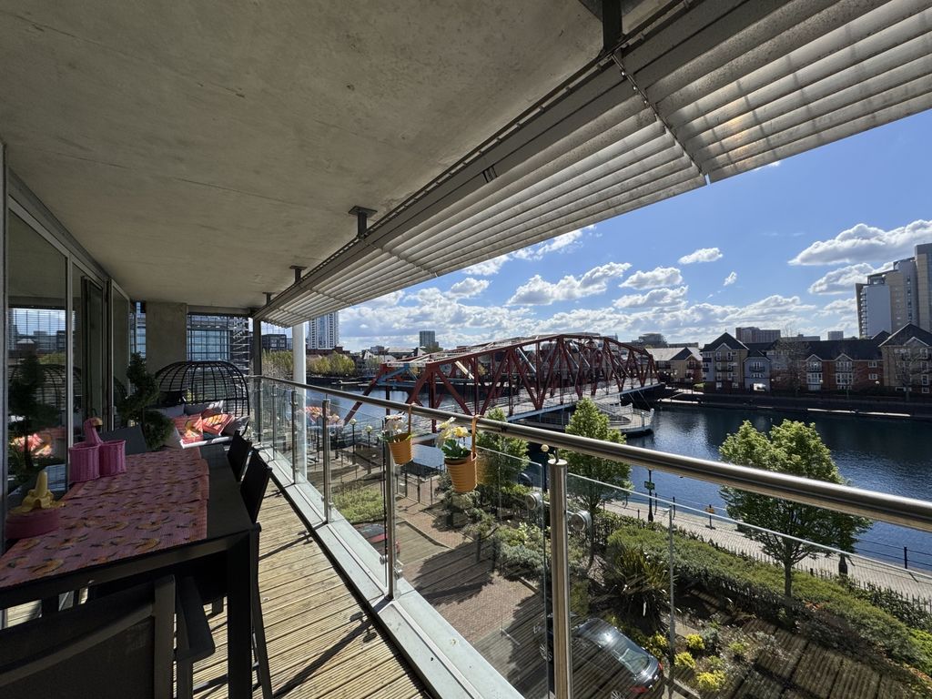 Property photo 2 of 12 Image00005