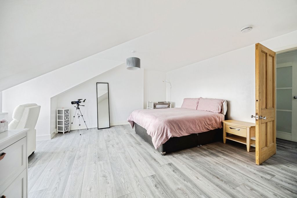 Additional image 10 of 3 bed flat for saleBrougham Street, Greenock PA16