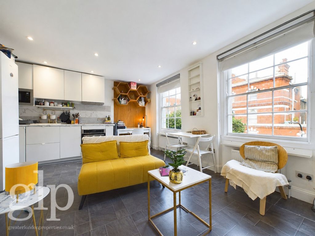 Property photo 1 of 15 2693590