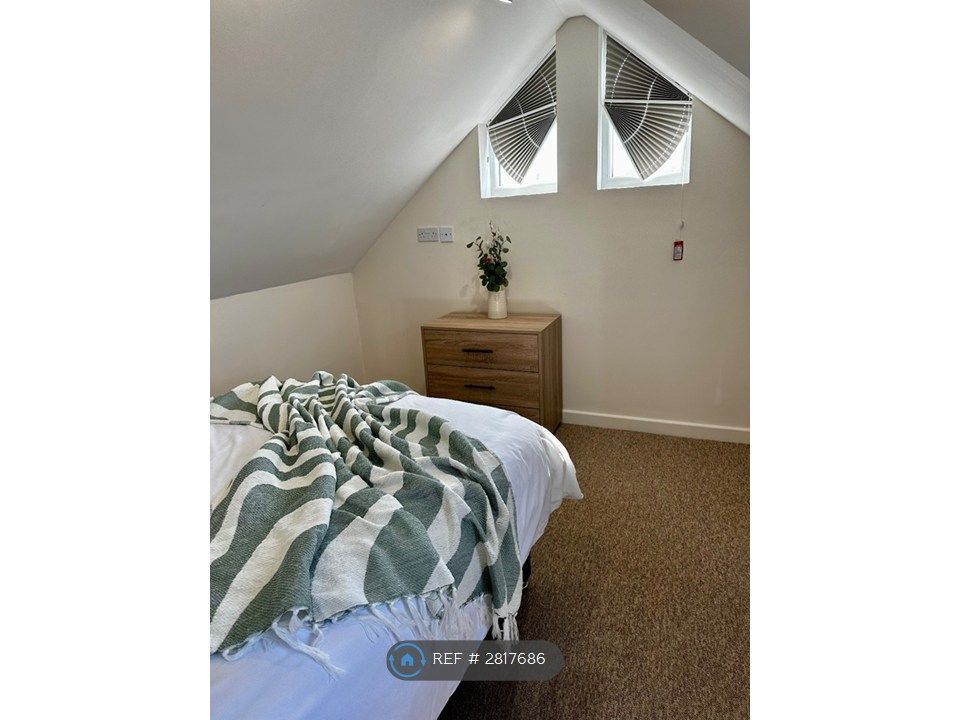 Property photo 3 of 24