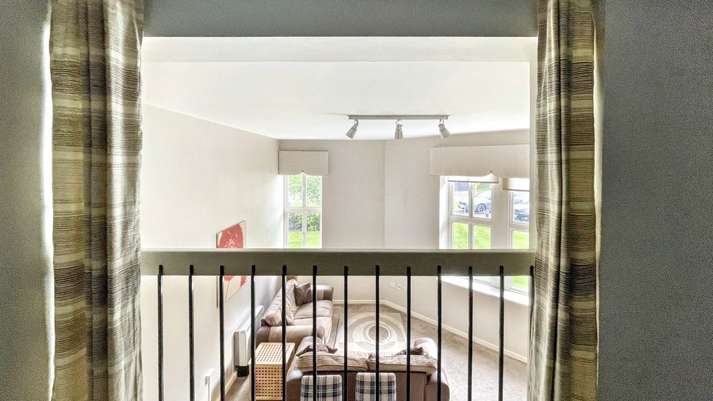 Property photo 2 of 19 Property