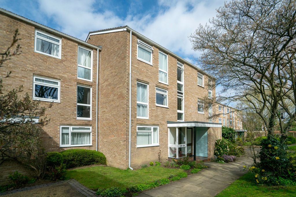 Property photo 1 of 13 Picture No. 17