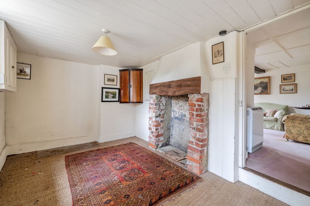 Property photo 3 of 13