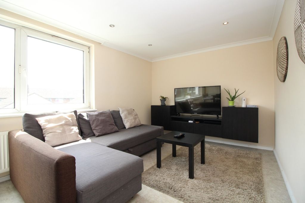 Property photo 2 of 17 Whatsapp Image 2026-03-23 At 11.33.08 (1).Jpeg