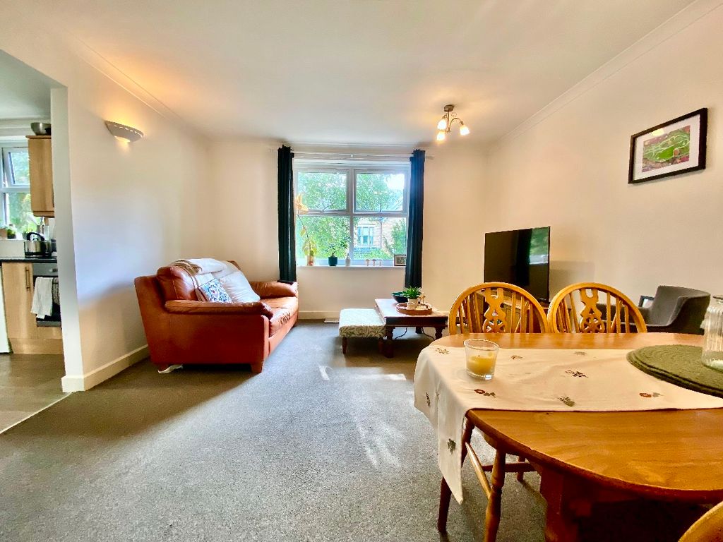 Property photo 3 of 13