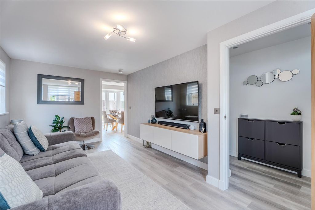 Property photo 3 of 31 101Langdrive-9.Jpg