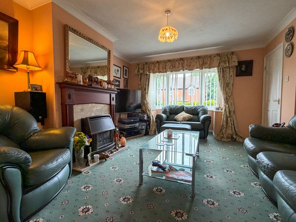 Property photo 2 of 20 5181496