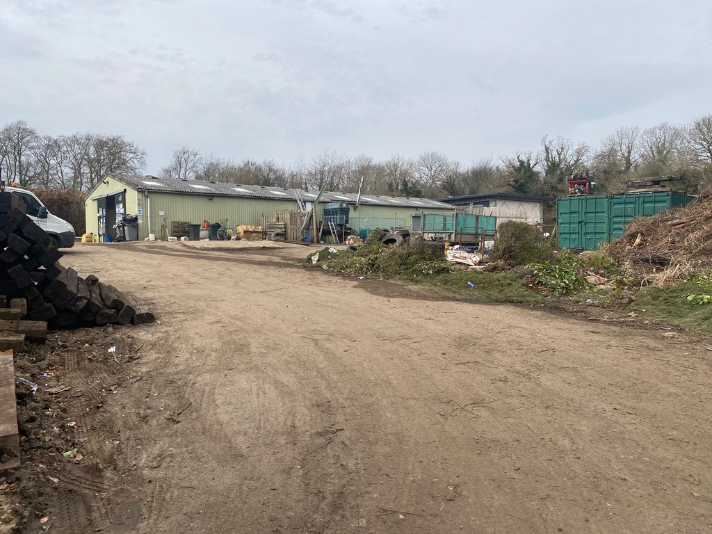 Property photo 2 of 3