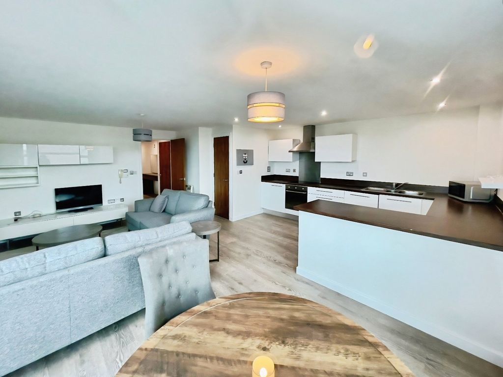 Property photo 2 of 16 Picture No. 34