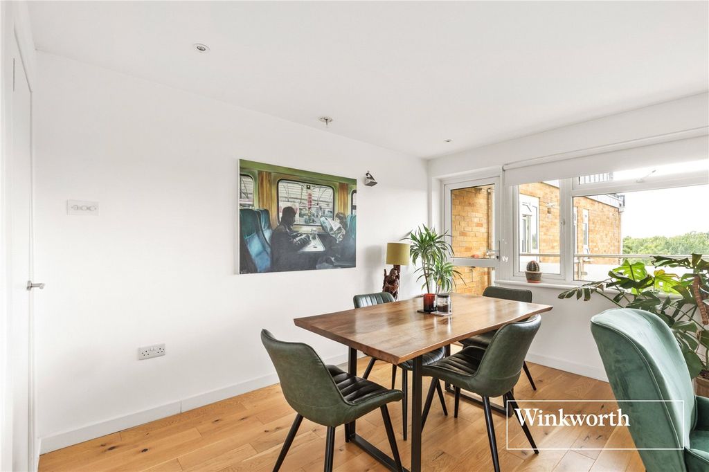 Property photo 3 of 15 Picture No. 05
