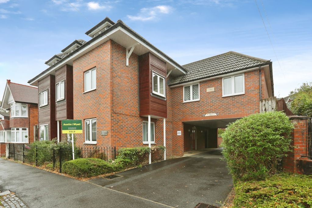 Property photo 1 of 12 Pbox-Img.Jpg