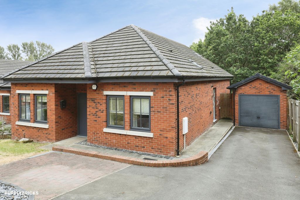 Property photo 1 of 31