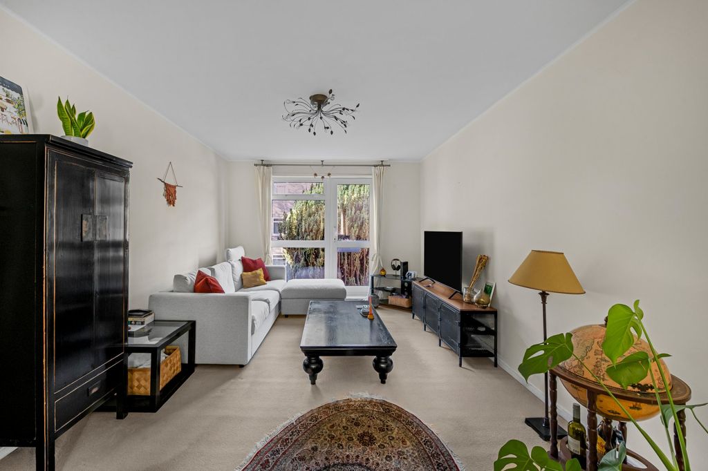 Property photo 2 of 13 Picture No. 22