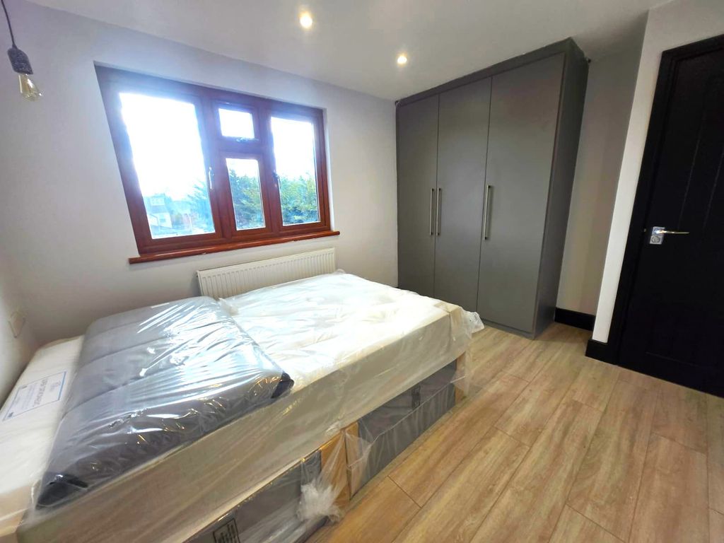 Property photo 2 of 2